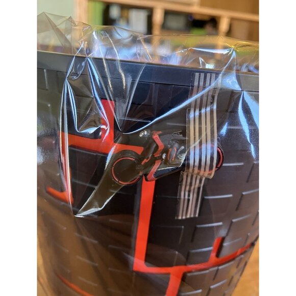 AMC Theaters TRON Ares Light Up Popcorn Bucket ( NEW ) - Picture 5 of 10